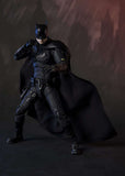 - the Batman - Batman (The Batman),  Spirits S.H.Figuarts Action Figure